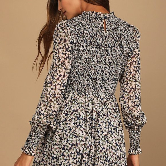 Floral Smocked Dress - Picture 4 of 4